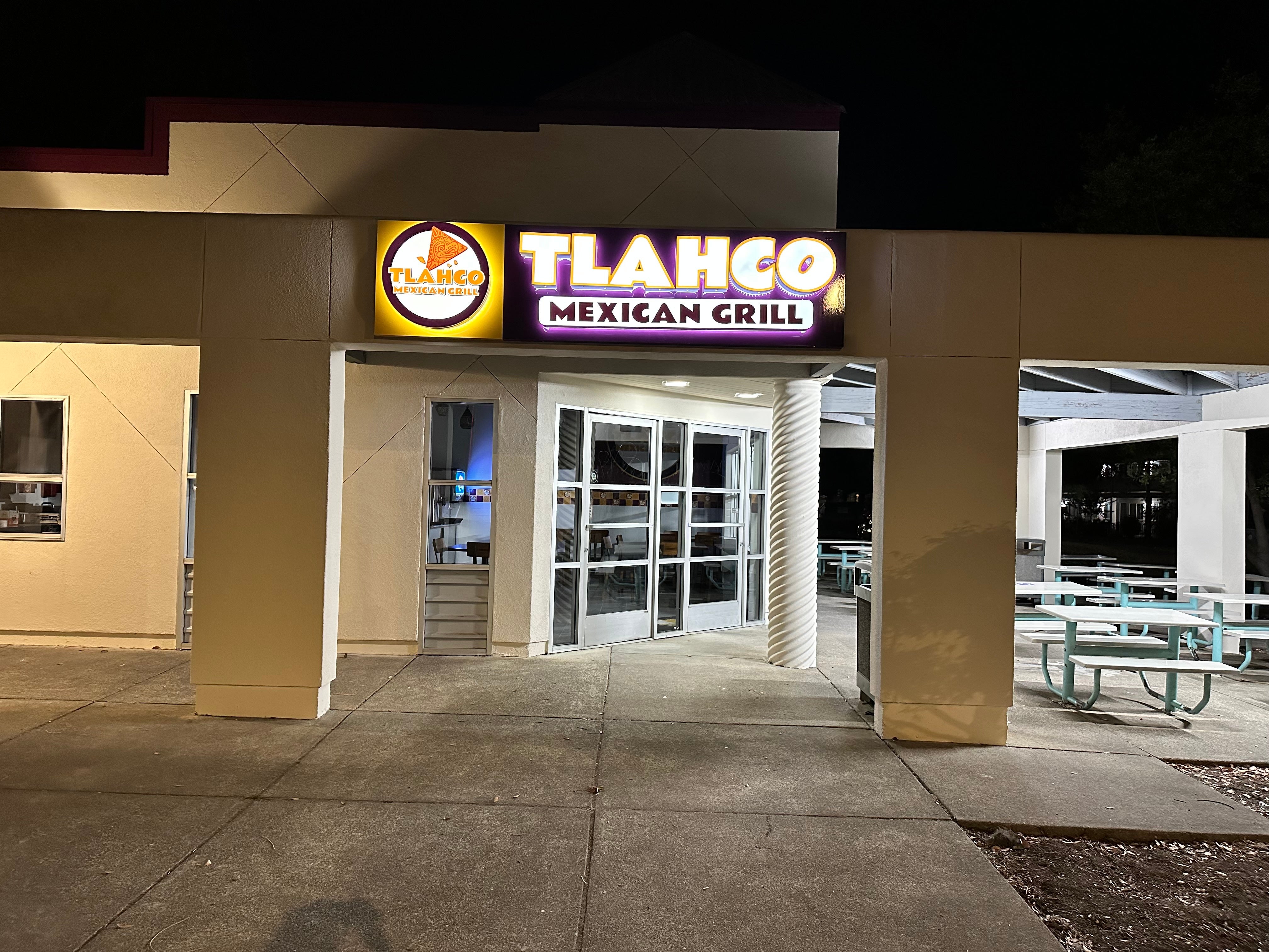 Illuminated & Lighted Signs