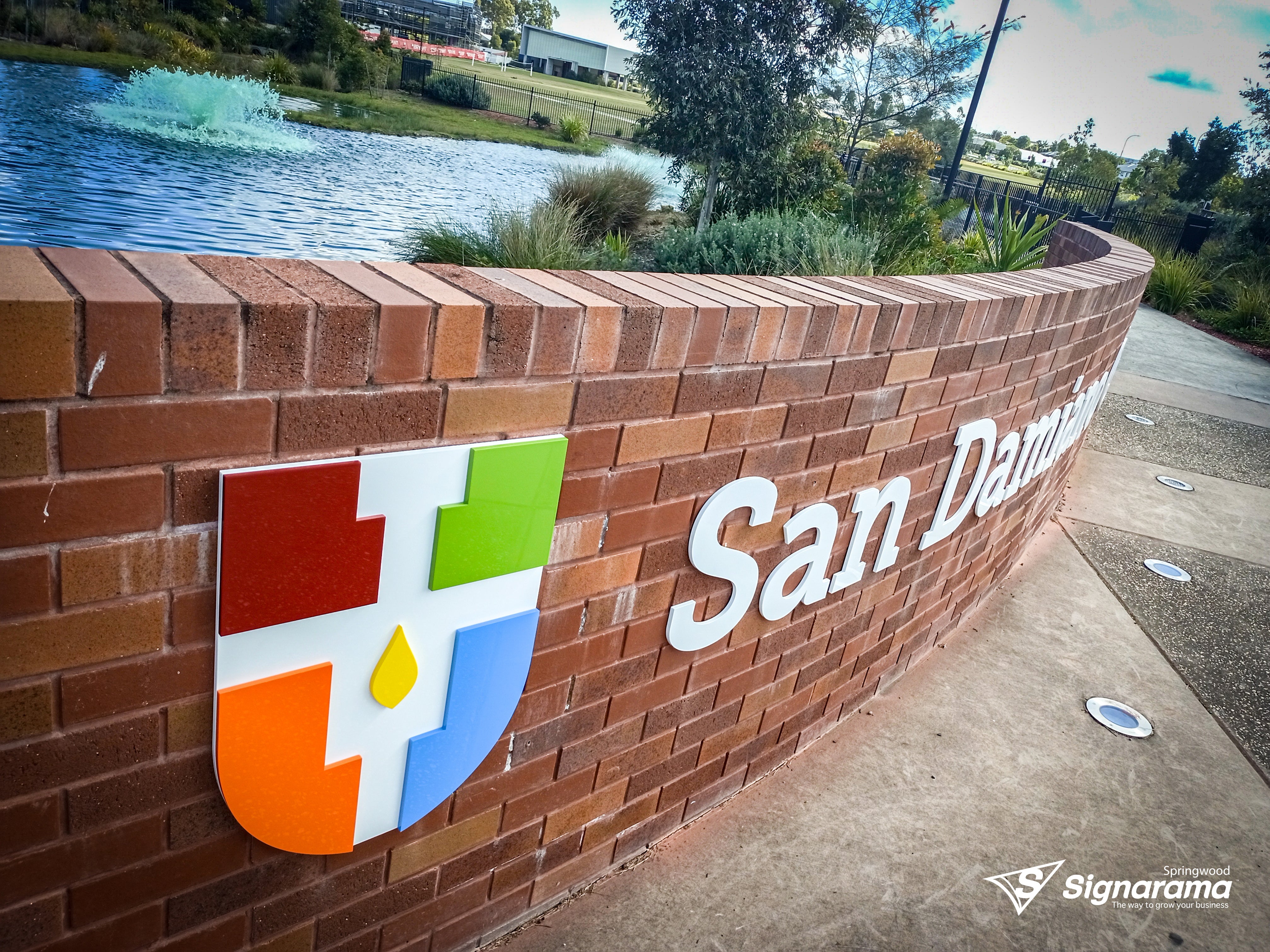 San Damiano College