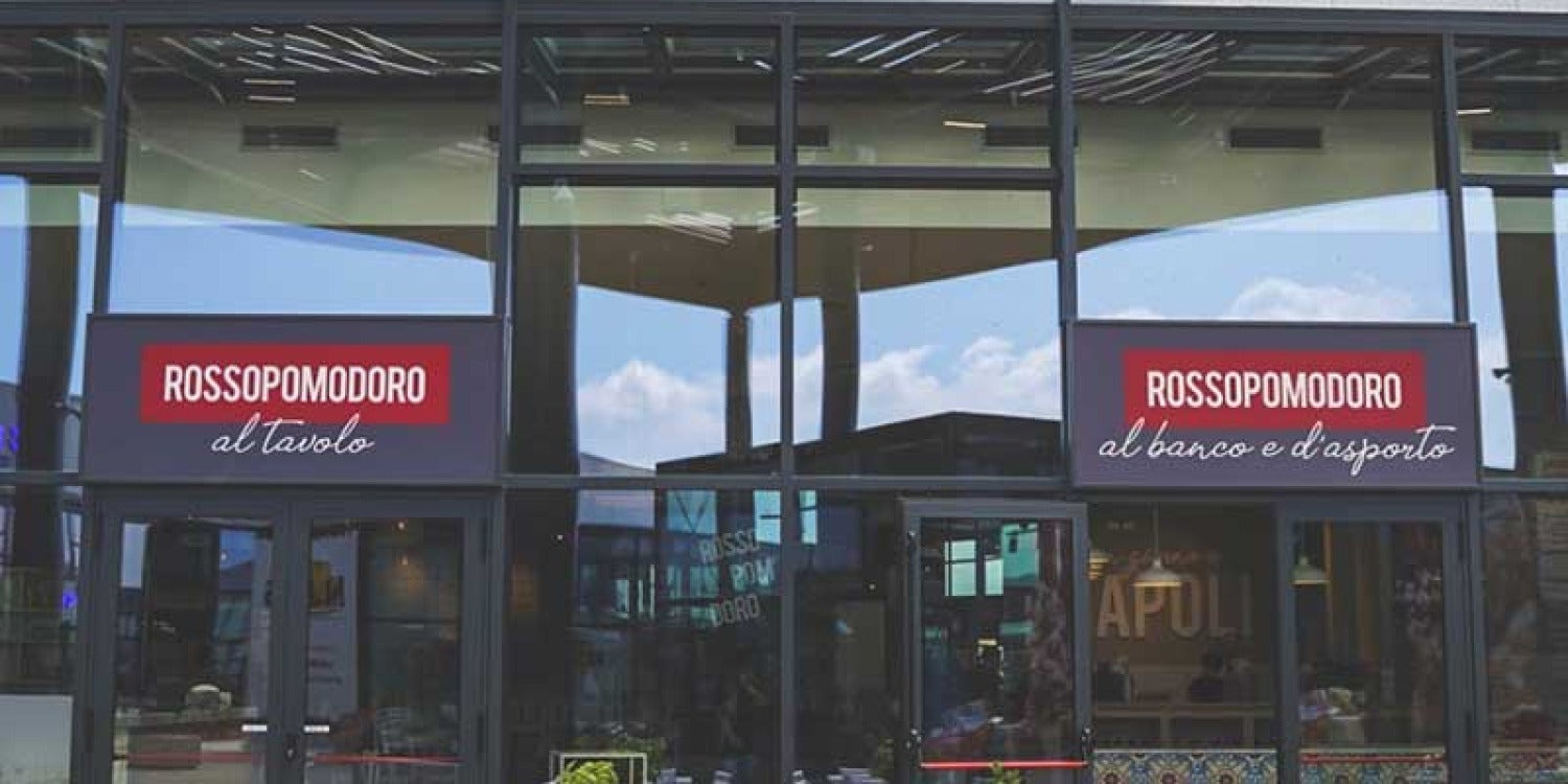 Rosso Pomodoro Plants its Doughy Flag in U.S.: A Neapolitan-Slice of Gastronomic Conquest Rosso Pomodoro Plants its Doughy Flag in U.S.: A Neapolitan-Slice of Gastronomic Conquest
