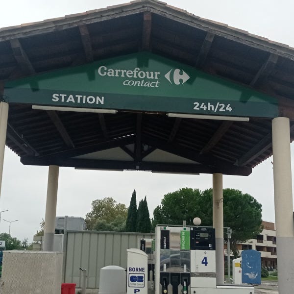 panneau-enseigne-carrefour-castries-by-signarama-34