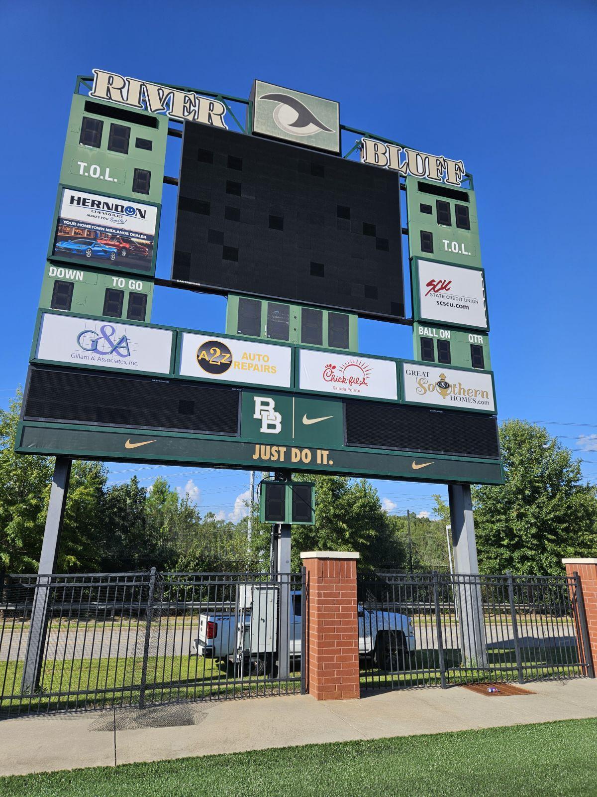 How Schools, Churches, and Park Districts Benefit From Custom Signage