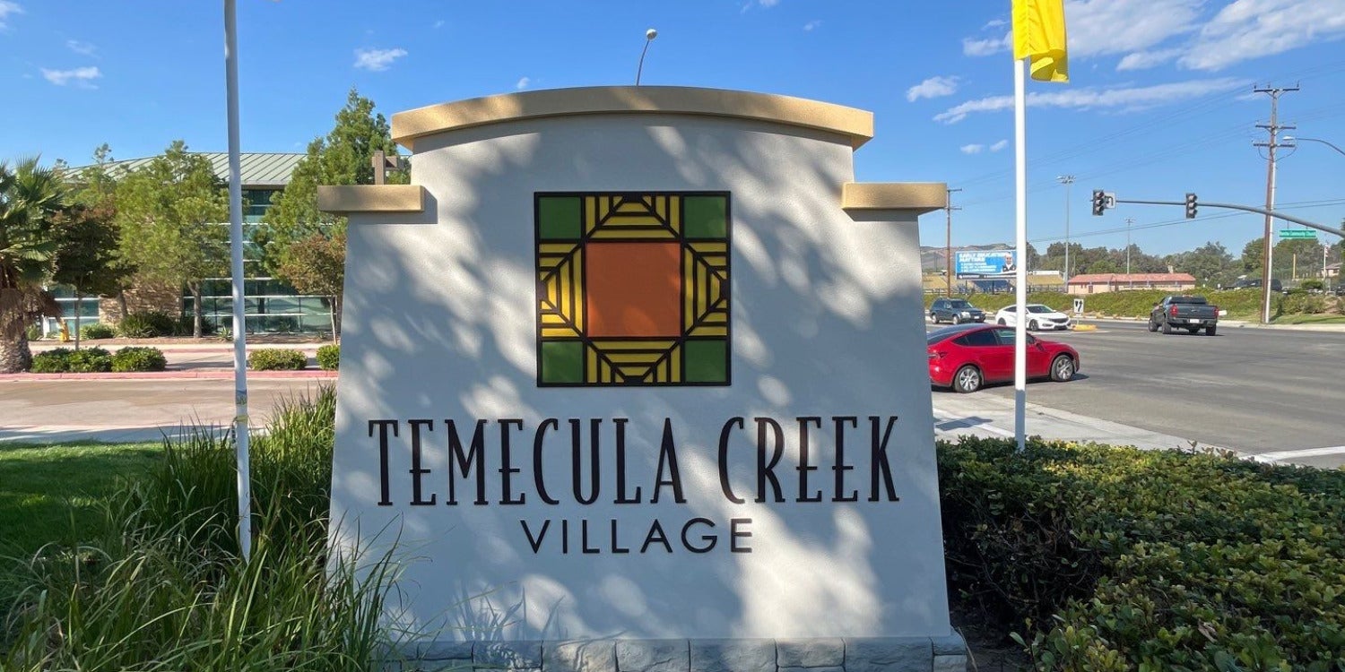 Custom Outdoor Signs for Business