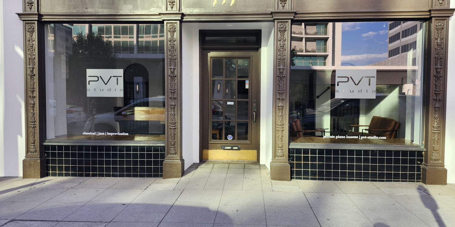 Custom Outdoor Signs for Business
