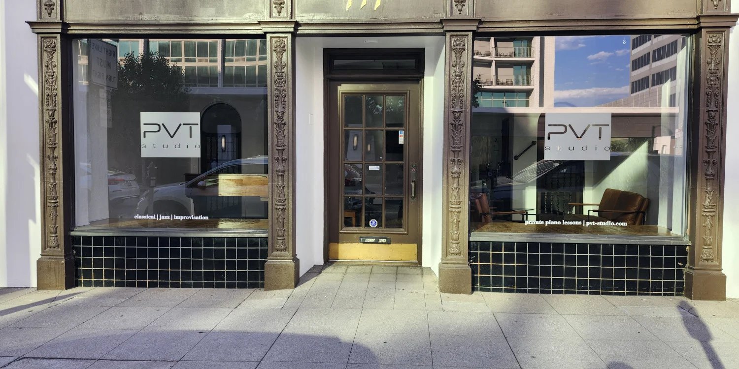Custom Outdoor Signs for Business