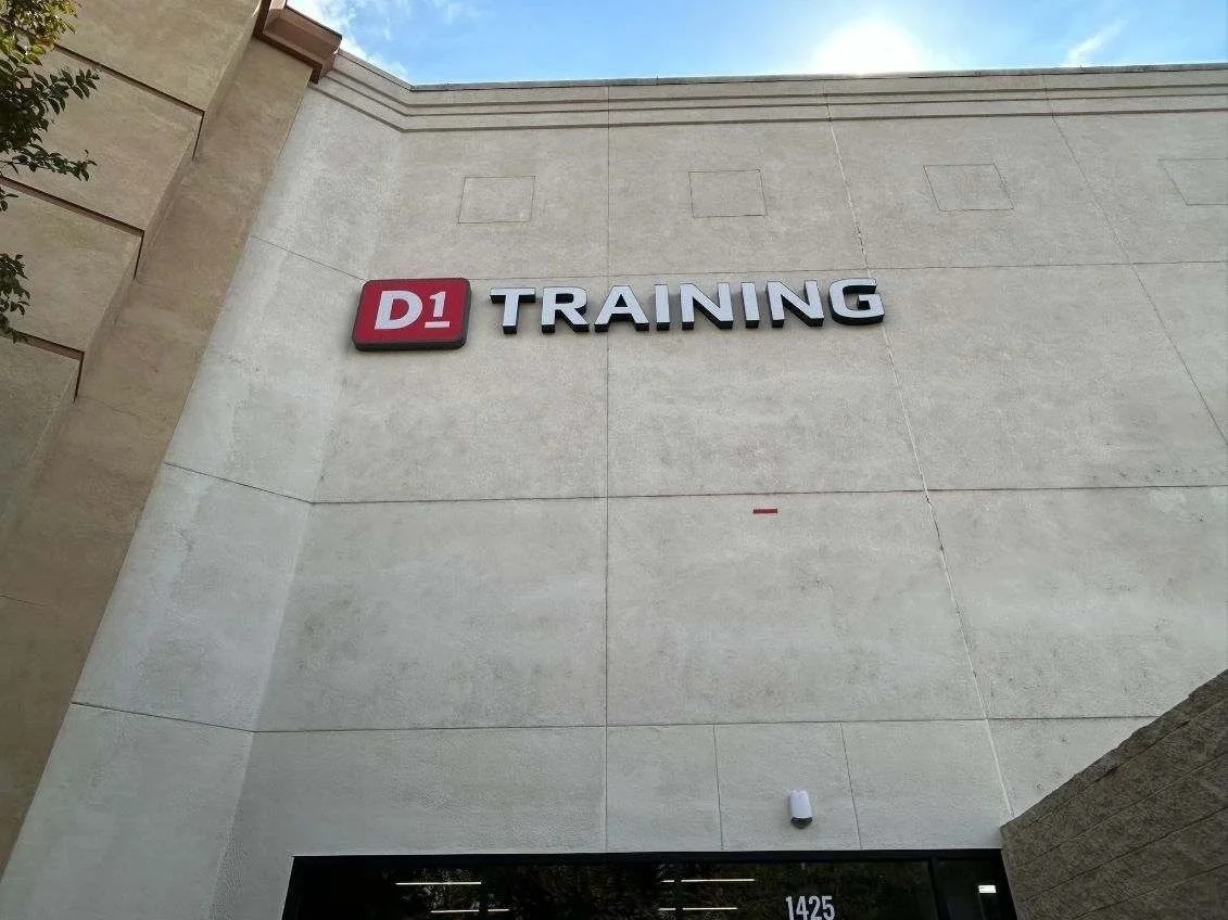 Building & Commercial Signs
