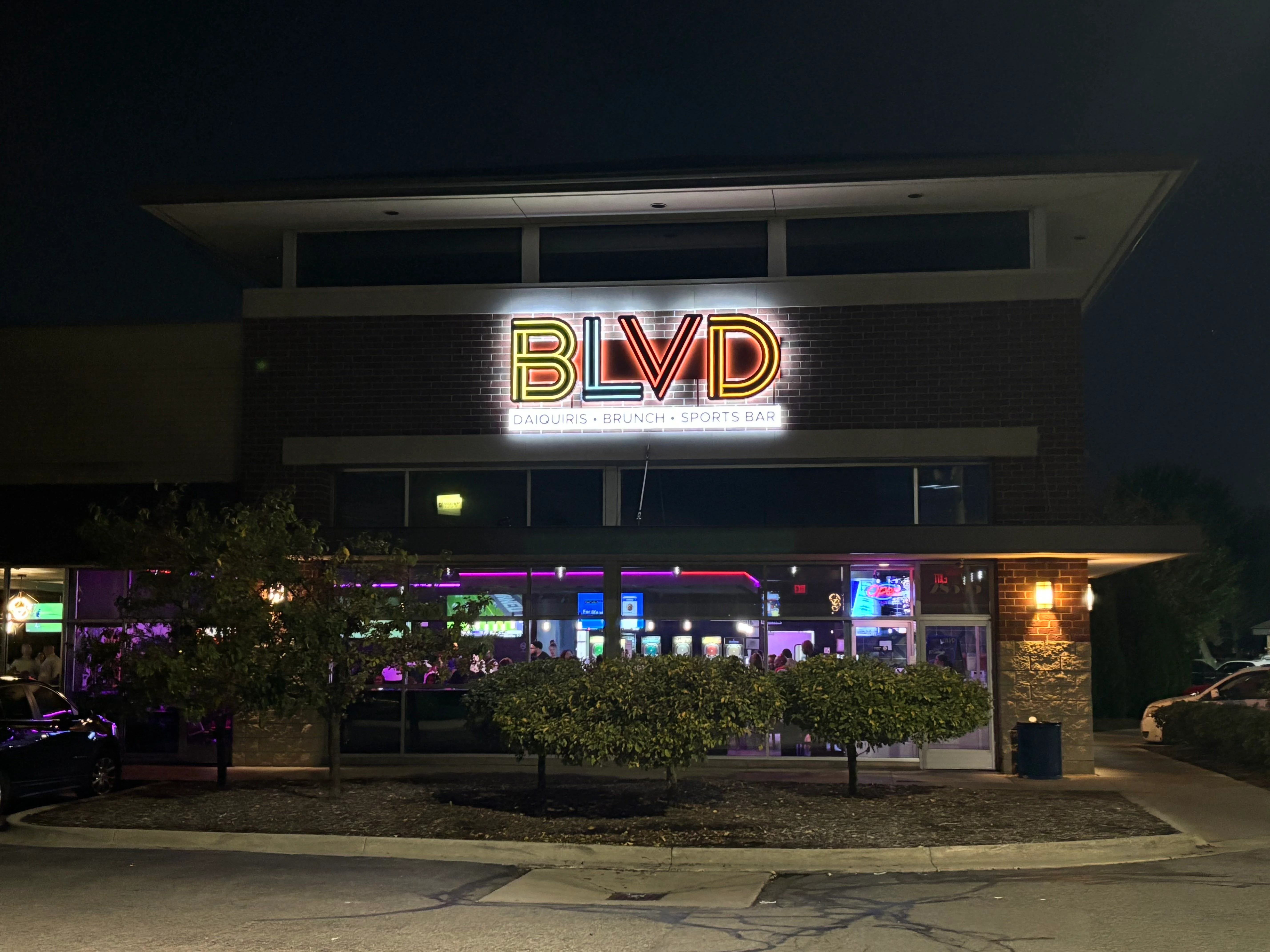 Custom Outdoor Signs for Business