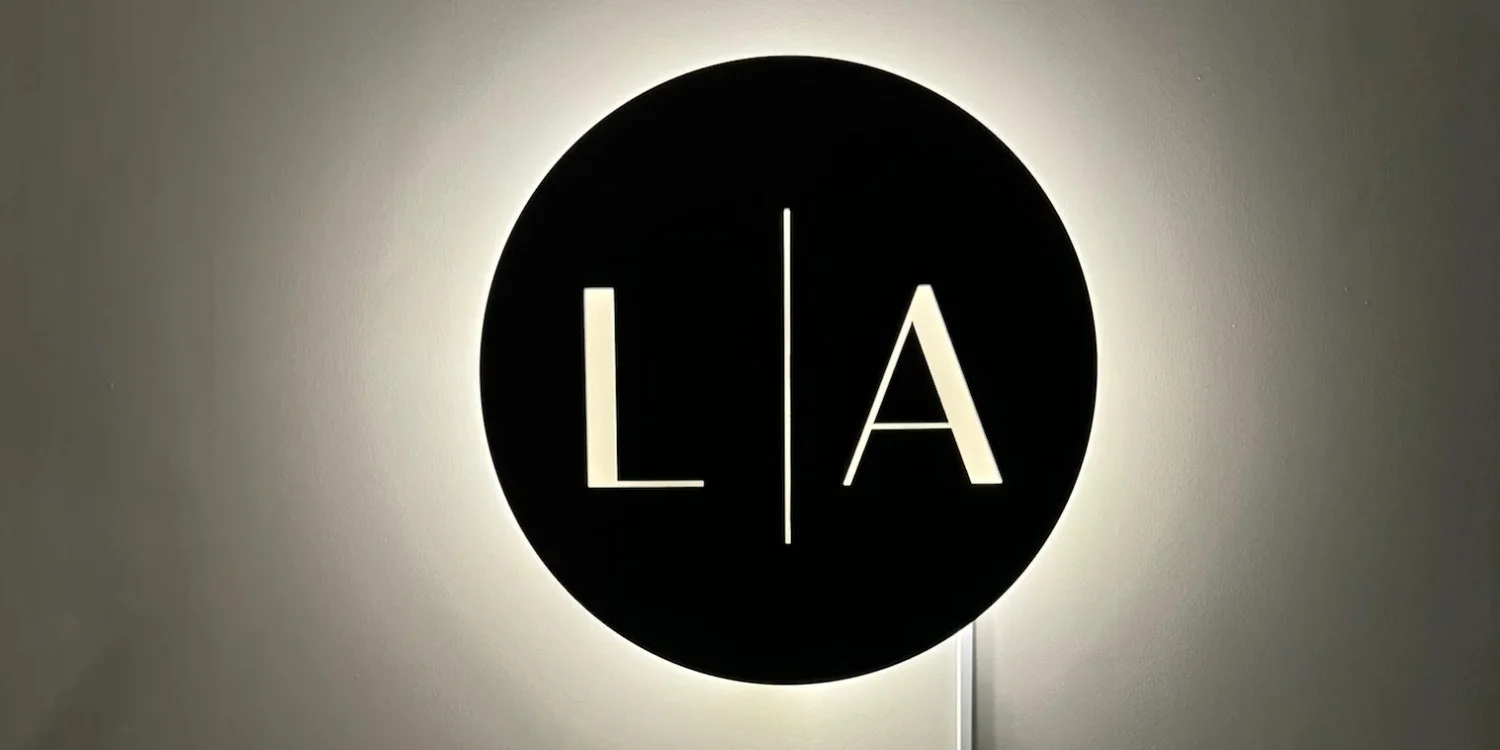 Illuminated & Lighted Signs