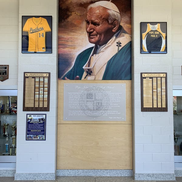 PJP Pope Wall wrap