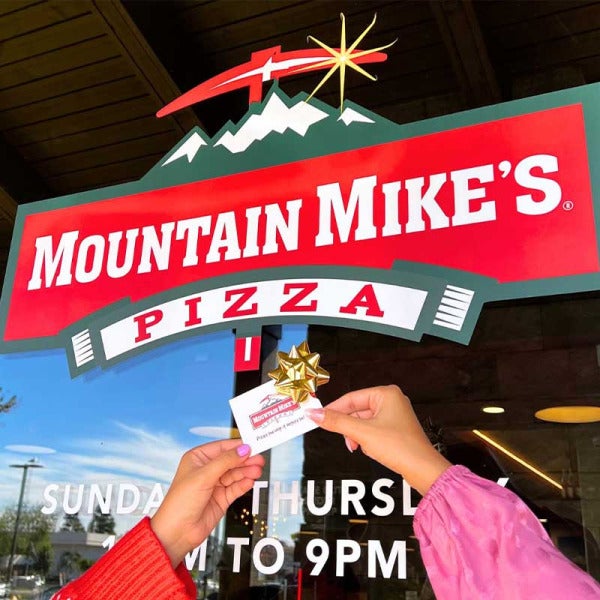 Mountain Mike's Slices Into El Dorado Hills: Pepperoni and Nostalgia Served Hot!