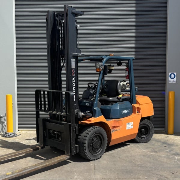 Used Toyota LPG Forklift #2077