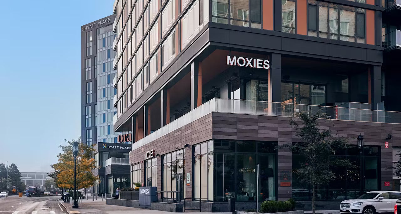 Moxies and DesignAgency Revolutionize Franchise Design with Bold Partnership Moxies and DesignAgency Revolutionize Franchise Design with Bold Partnership