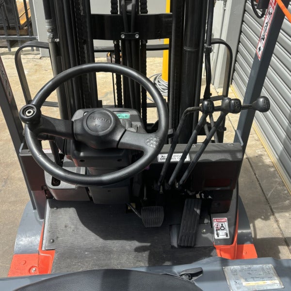 Used Toyota Electric Forklift #1098