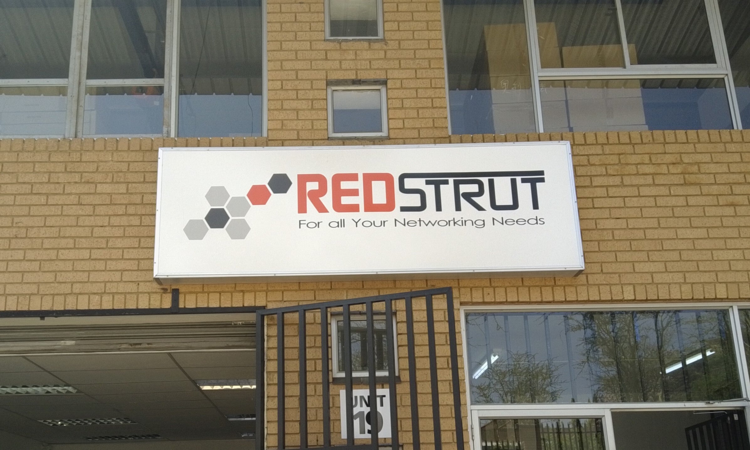 New Signage for Redstrut