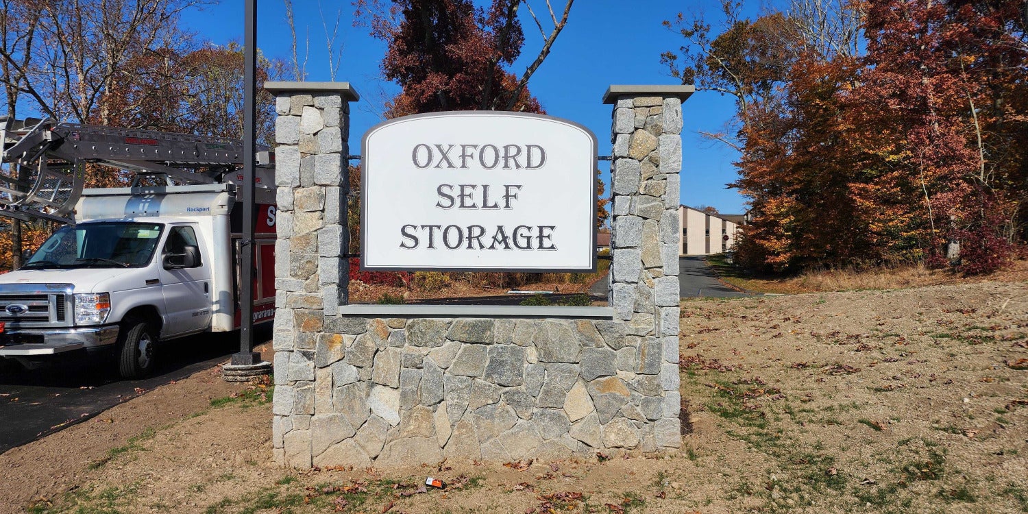 Oxford, CT's Custom Business Sign Co.