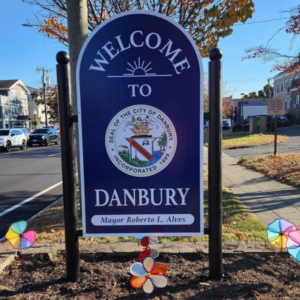 City of danbury Post Sign