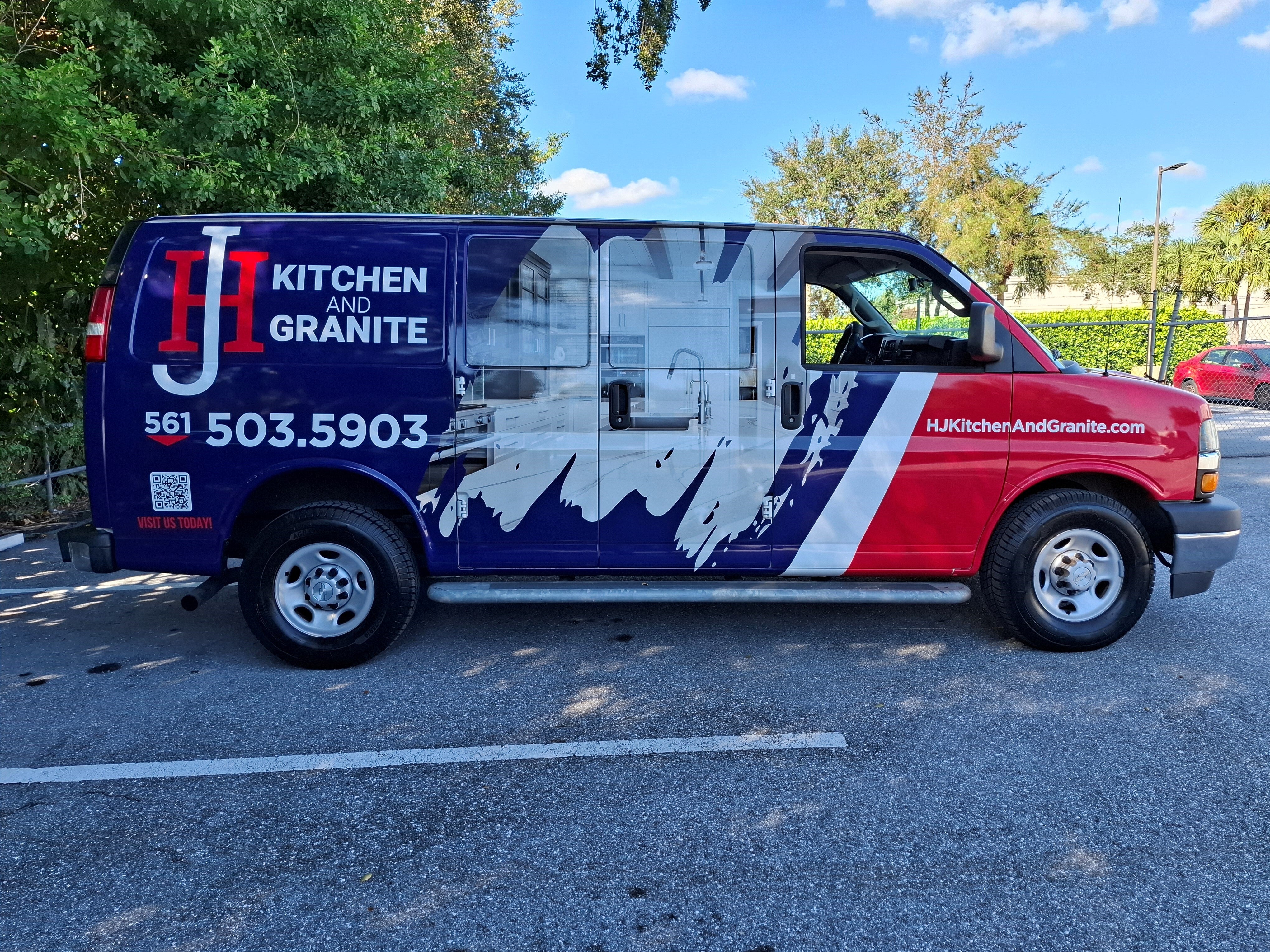 Top 3 Tips for amazing Vehicle Graphics in West Palm Beach, FL