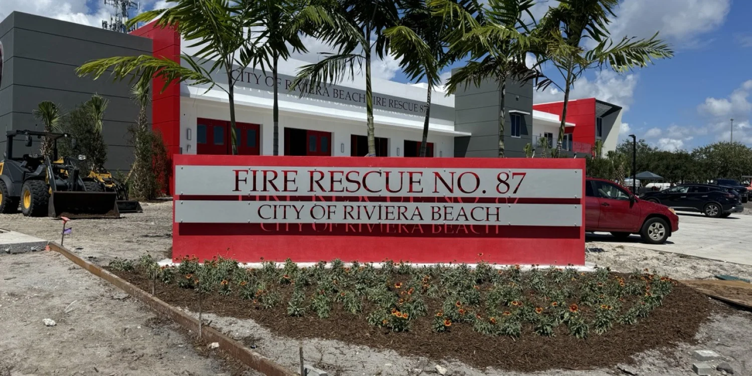 Custom Outdoor Signs for Business