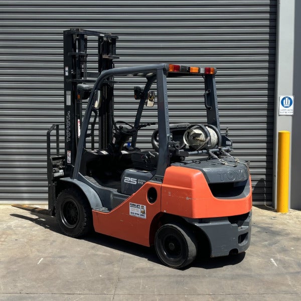 Used Toyota LPG Forklift #1101