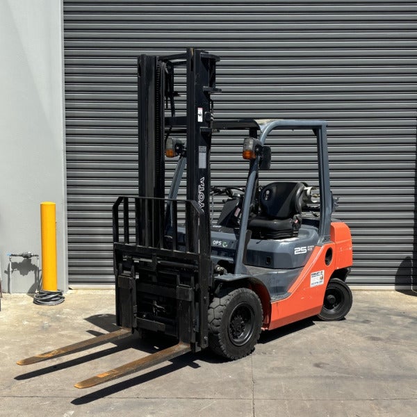 Used Toyota LPG Forklift #1101