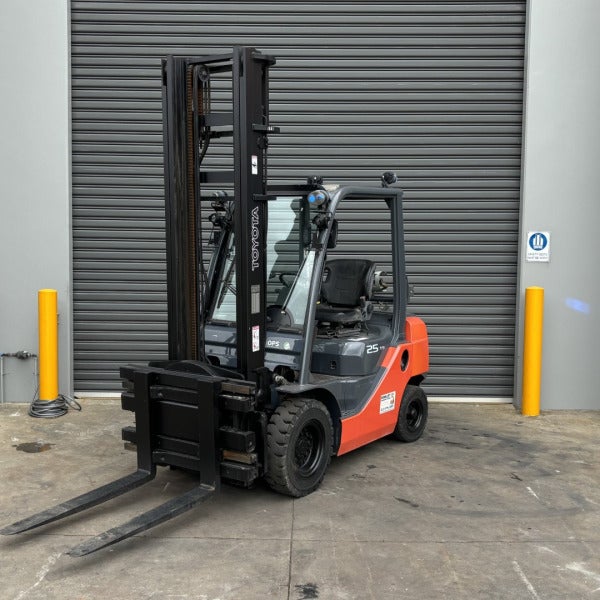 Used Toyota LPG Forklift #1581