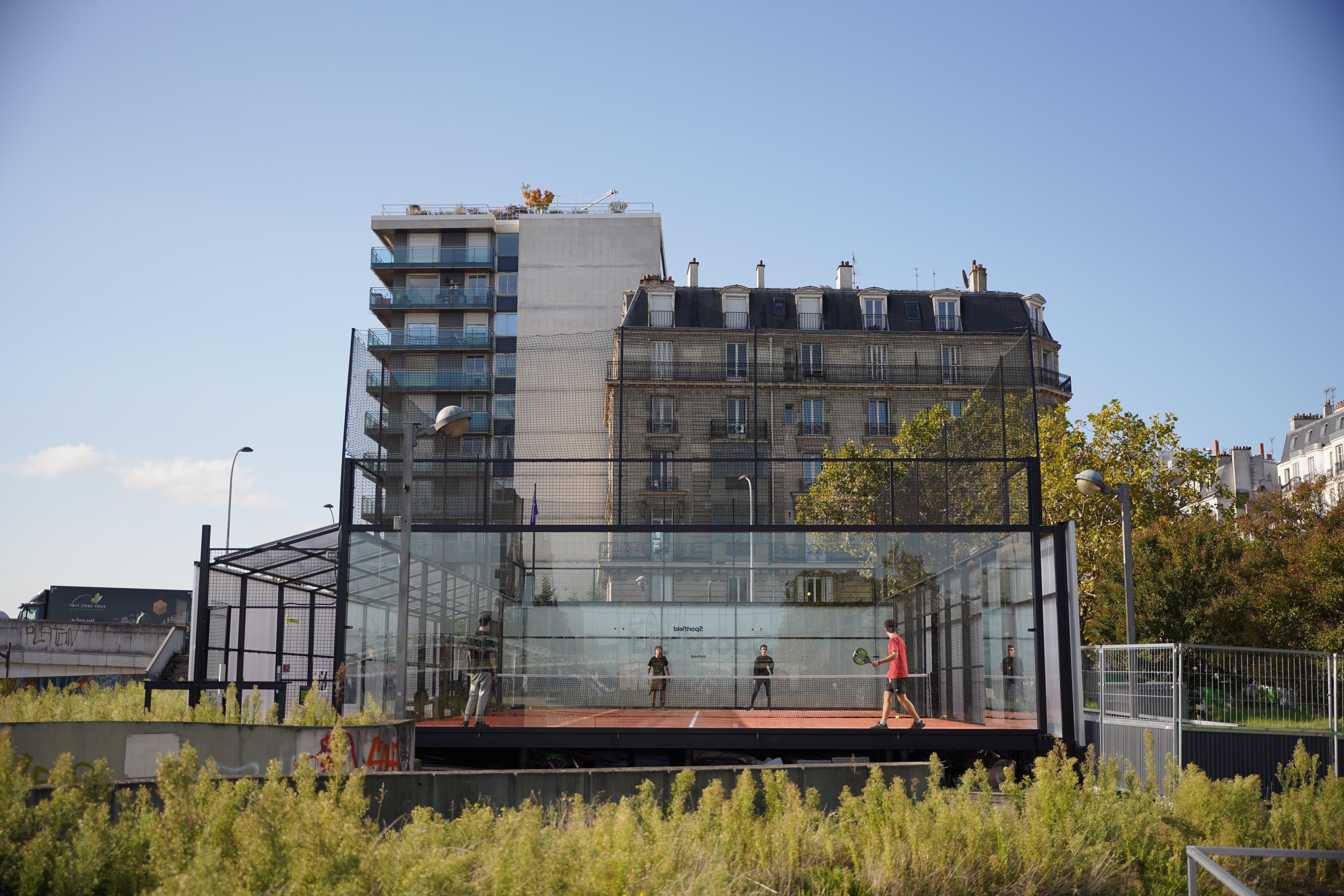 Signalétique extérieur pour le terrain de padel Sportfield