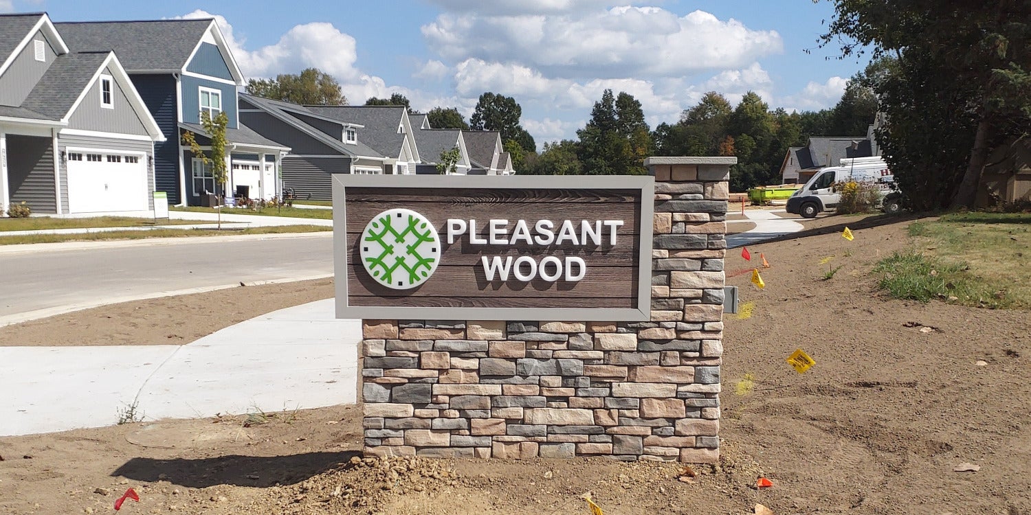 Custom Outdoor Signs for Business