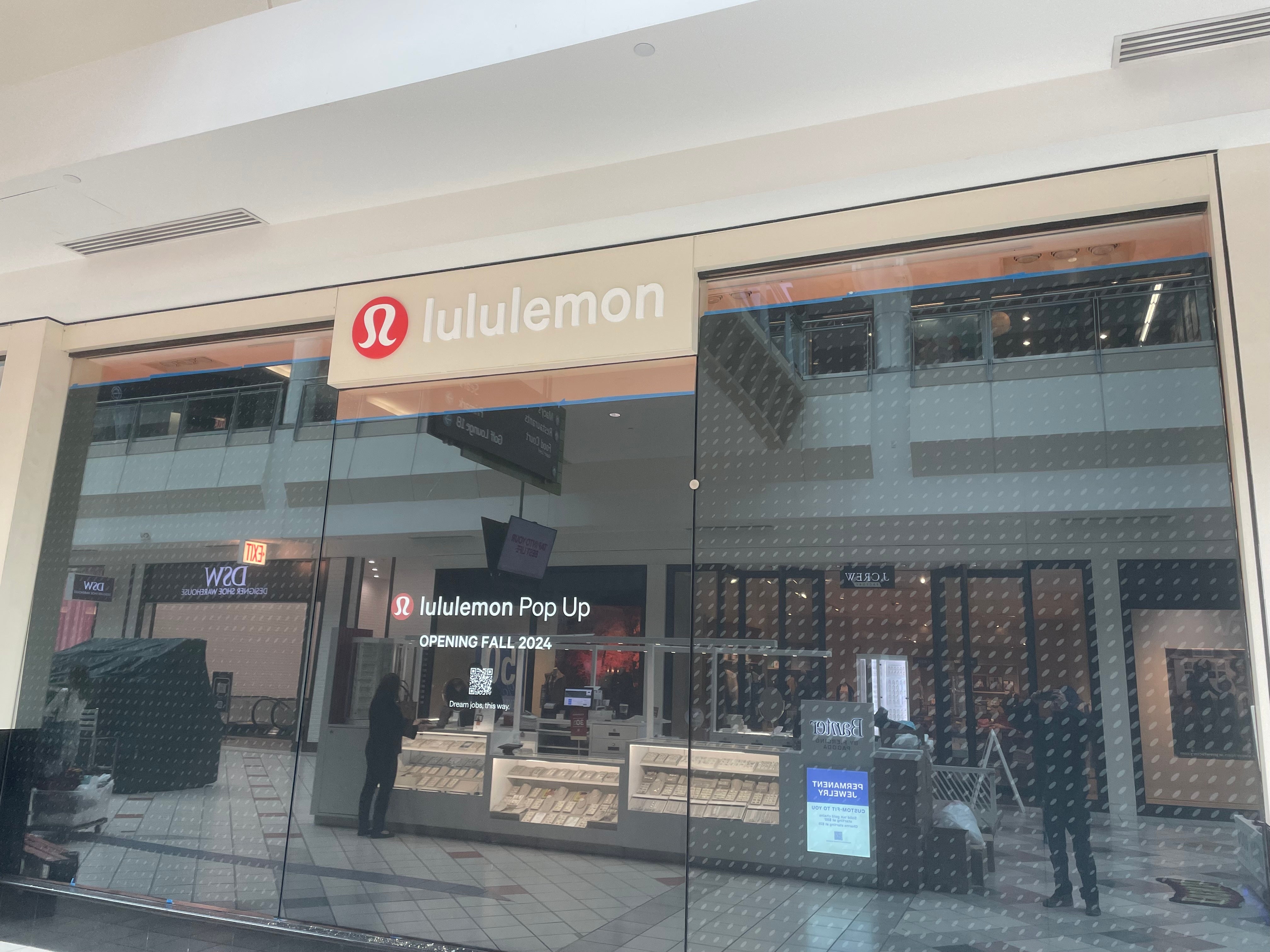 Lululemon Install at South Shore Plaza