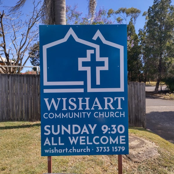 Standout signage to make your presence known.