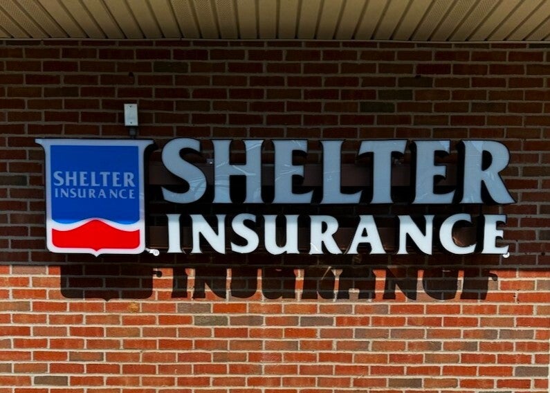 Illuminated & Lighted Signs