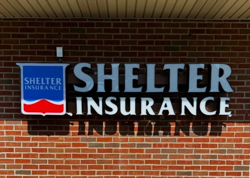 Illuminated & Lighted Signs