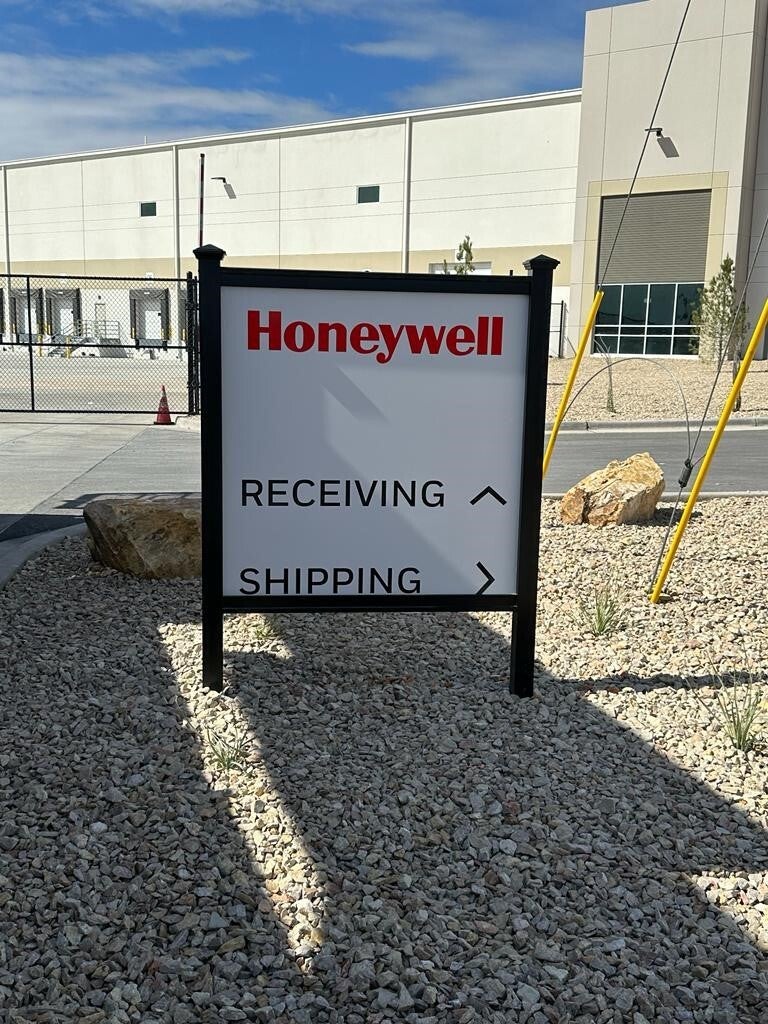 Directional Signs & Signage