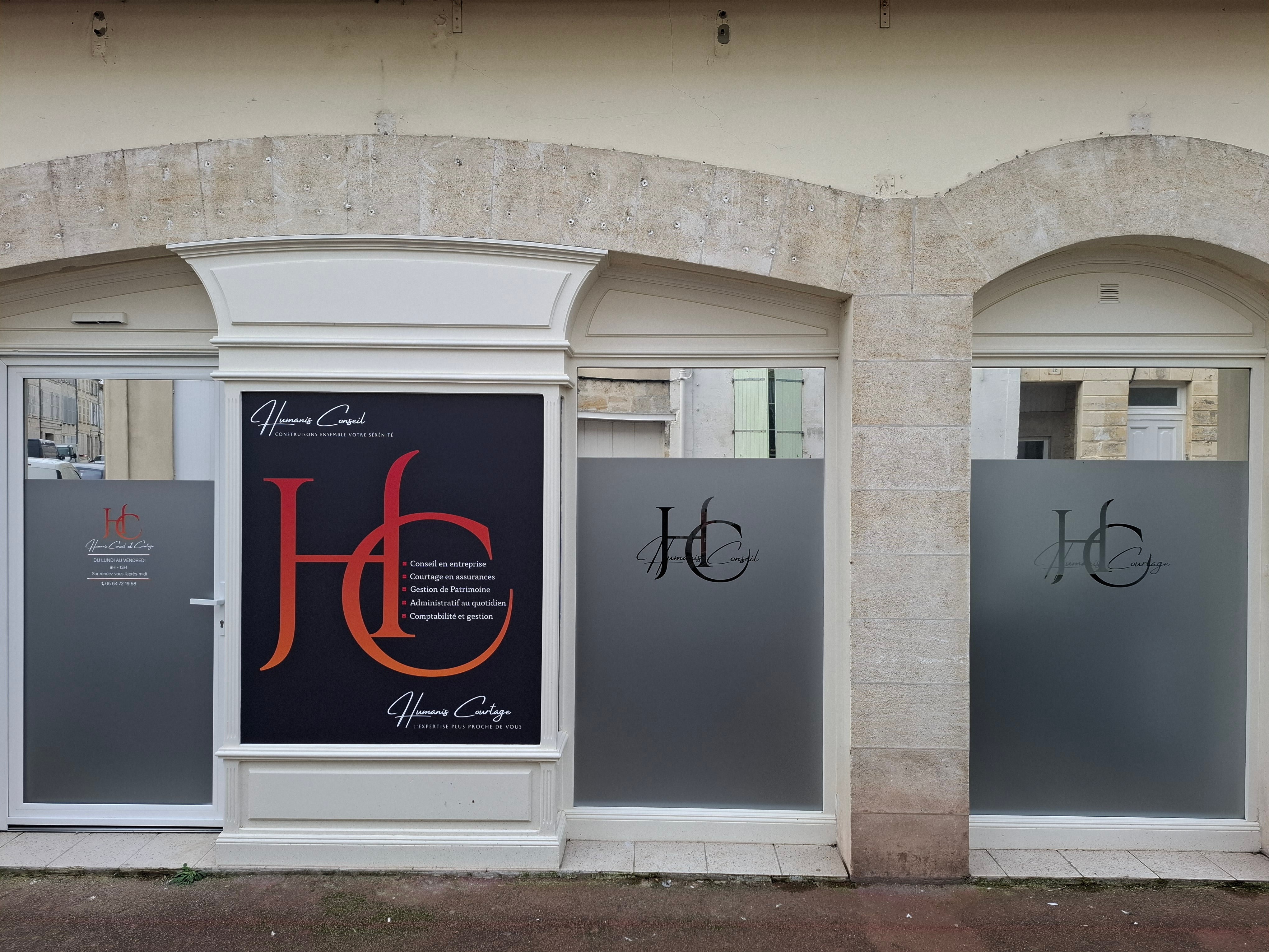 Adhésifs pour vitrine