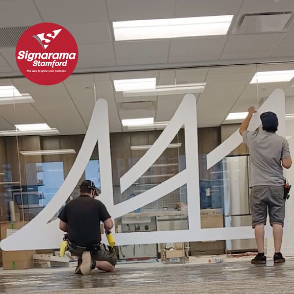 Windowlettering-Signara-Stamford-4a