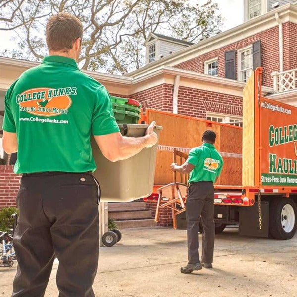 College HUNKS Hauling Junk & Moving®: Leading the Charge in Empowering Military Veterans in Entrepreneurial Pursuits