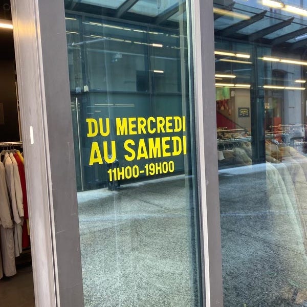lettres découpées vitrines