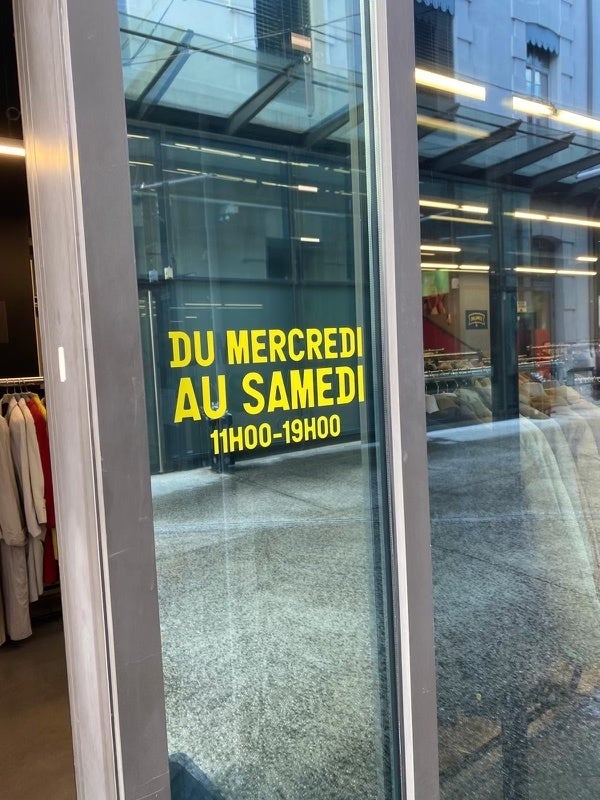 Vitrophanie & films adhésifs sur mesure pour vitrines