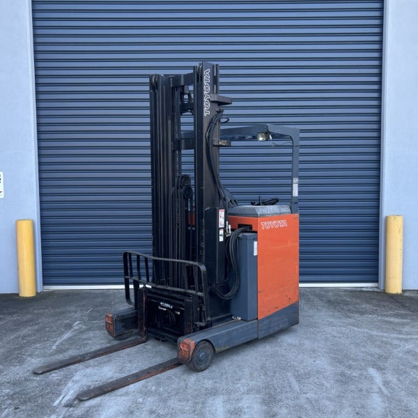 Used Toyota Electric Forklift #W227