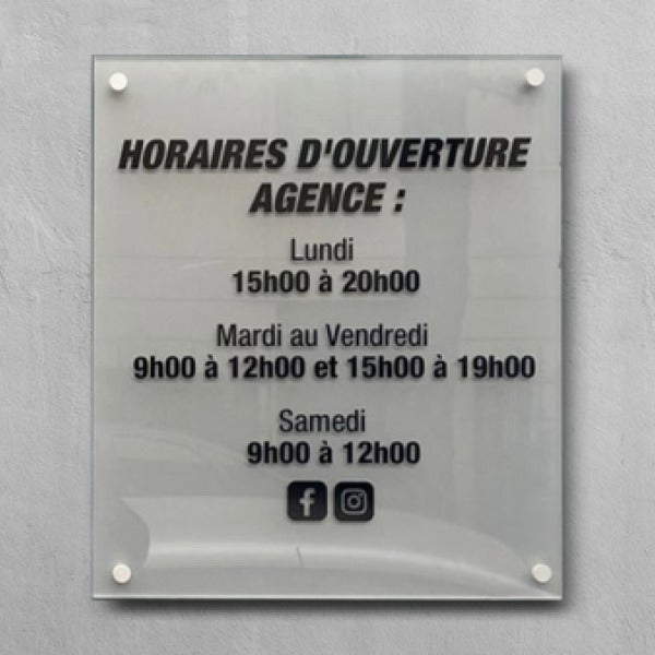 Plaque professionnelle plexiglass decoupe lettrages vinyle