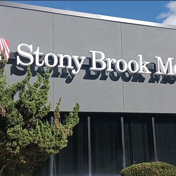 Custom Outdoor Signs for New Businesses | Team Hicksville