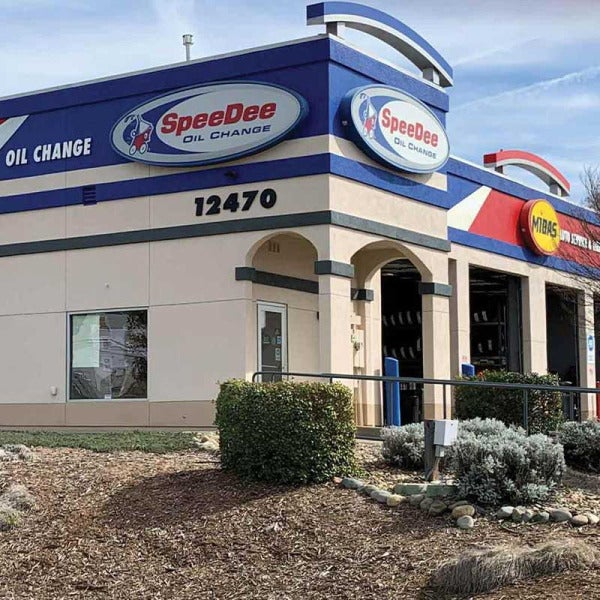 Grease Monkey and SpeeDee: Revolutionizing Franchise Opportunities for Veterans Grease Monkey and SpeeDee: Revolutionizing Franchise Opportunities for Veterans