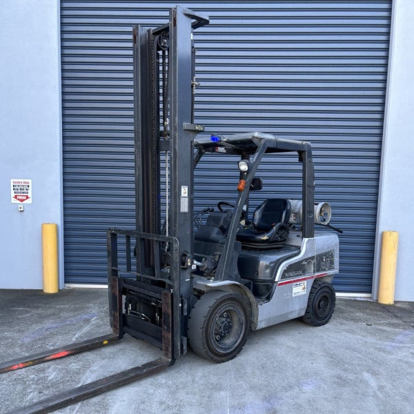 Used Nissan LPG Forklift #W261