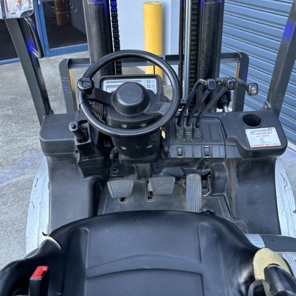 Used Nissan LPG Forklift #W261