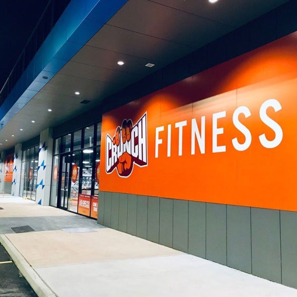 Crunch Fitness Throws In the Towel, Climbs Stairs Instead to Honor 9/11 Heroes Crunch Fitness Throws In the Towel, Climbs Stairs Instead to Honor 9/11 Heroes