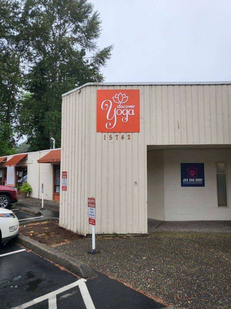 Custom Storefront Sign - Dimensional Logo - Discover Yoga, Redmond, WA