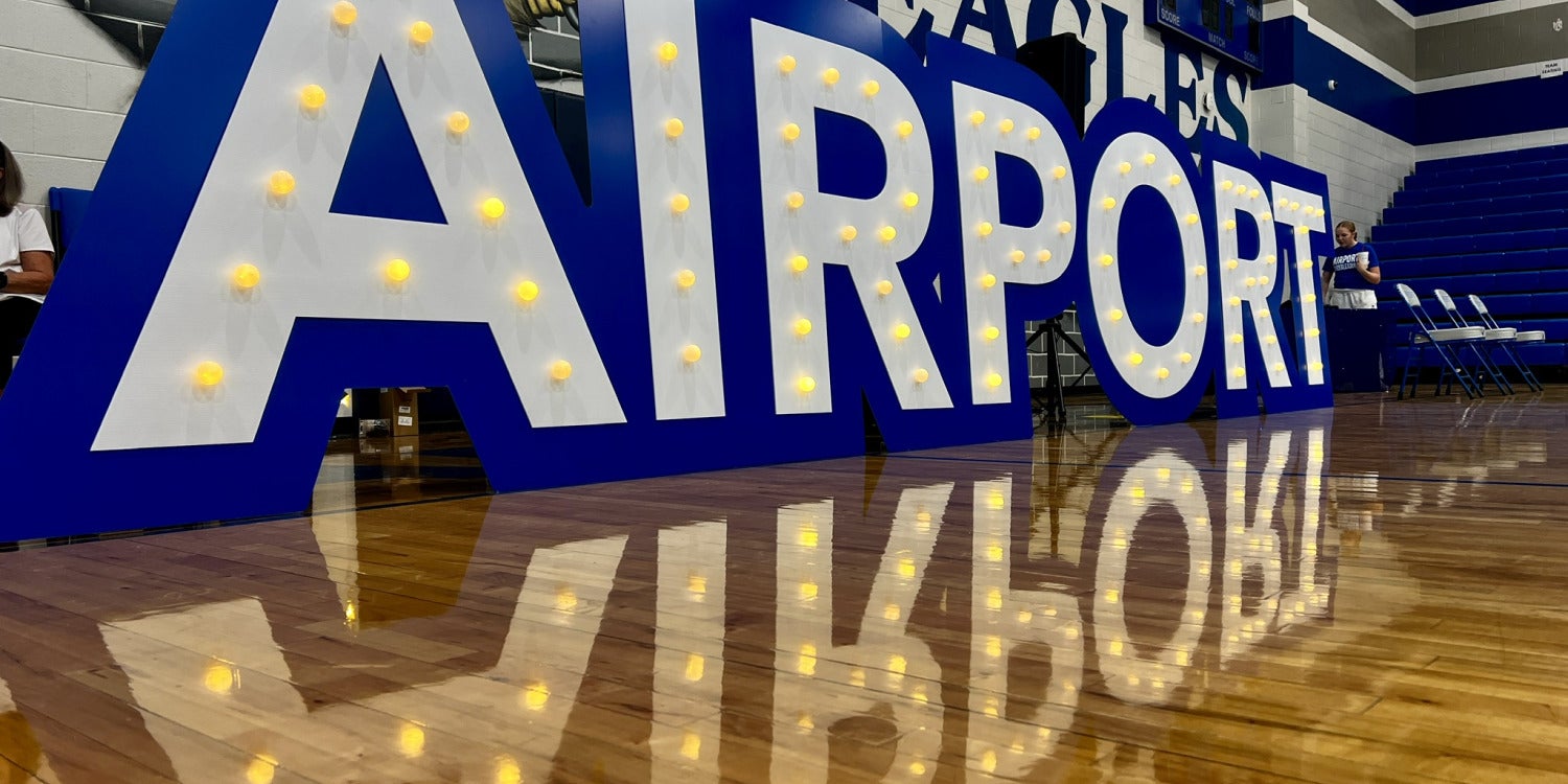 Illuminated & Lighted Signs