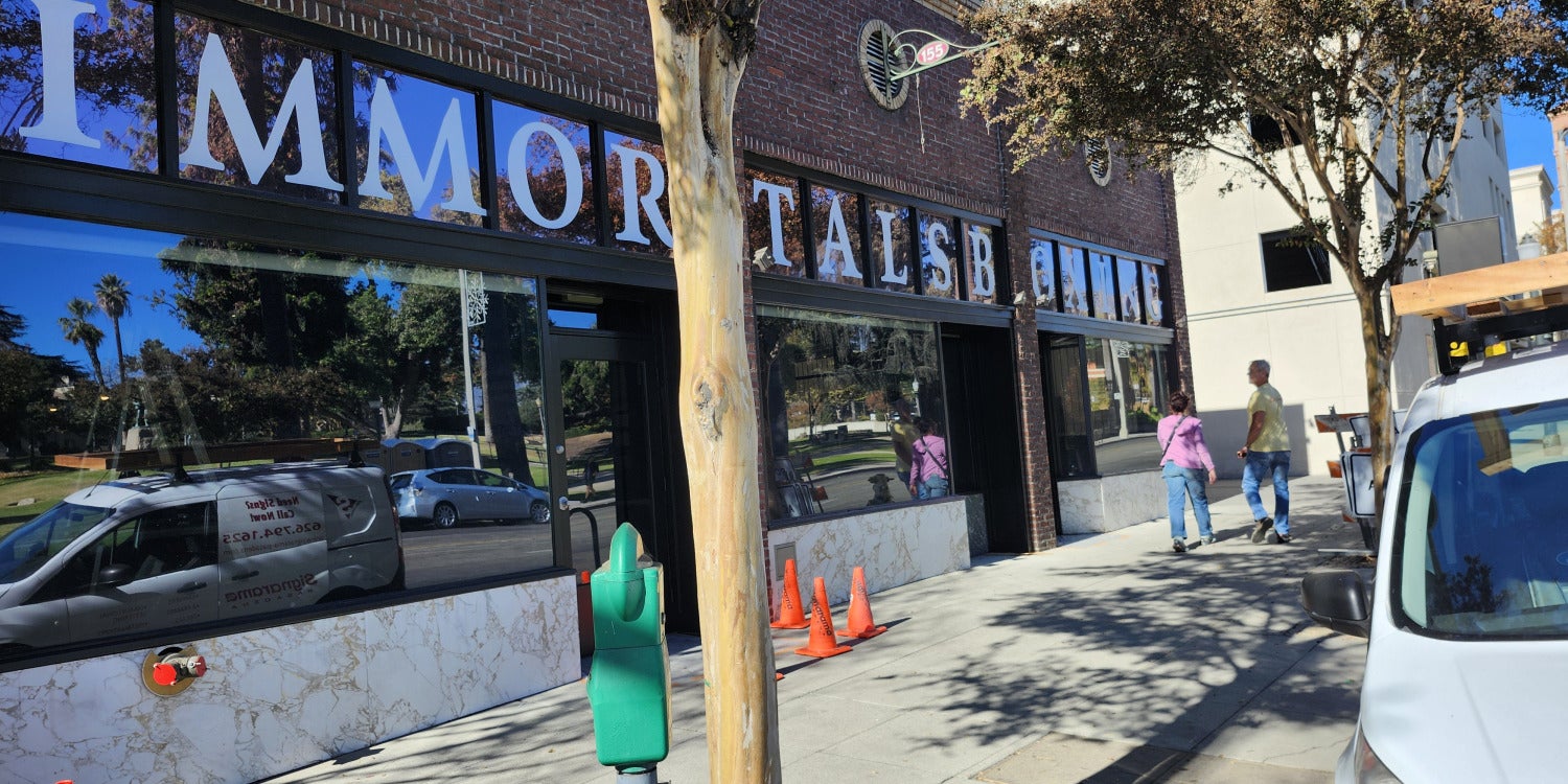 Window Signs & Signage