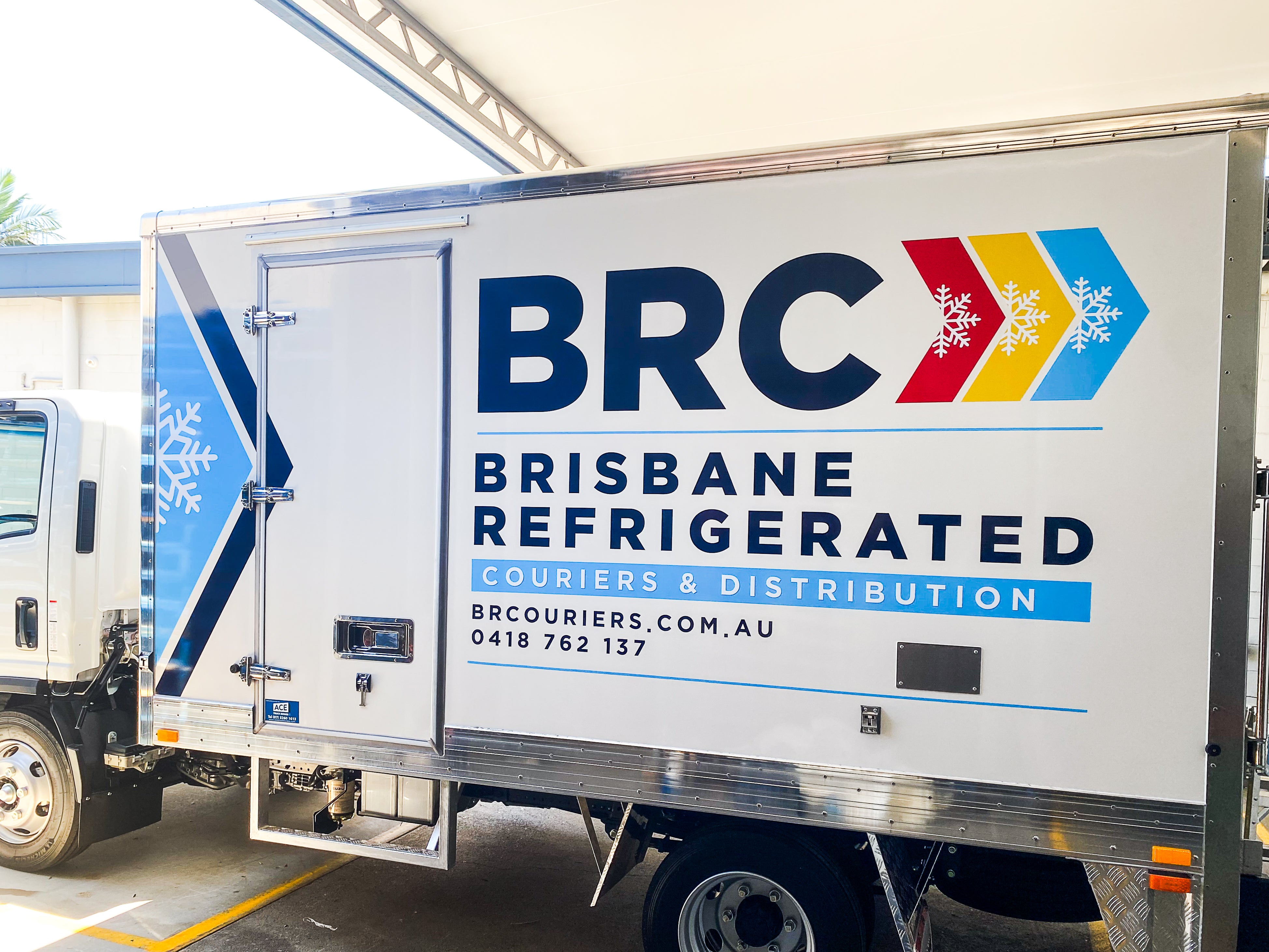 Fresh Look for Brisbane Refrigerated Couriers: Logo, Signs & Decals