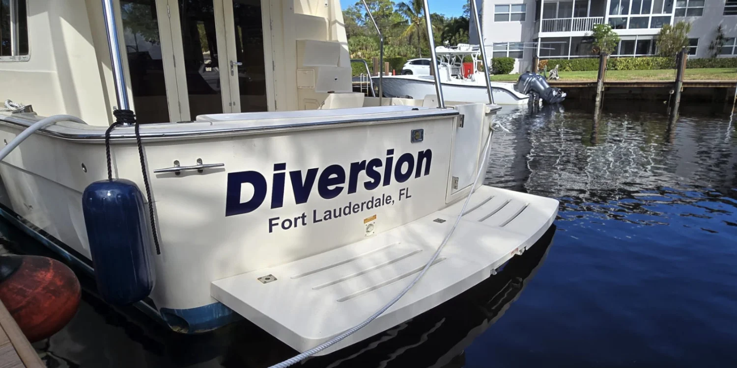 Boat Wraps & Graphics
