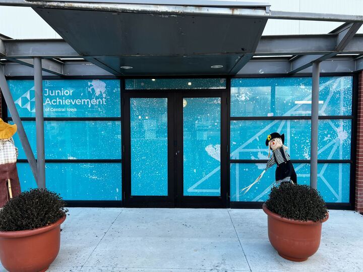 Window Signs & Signage