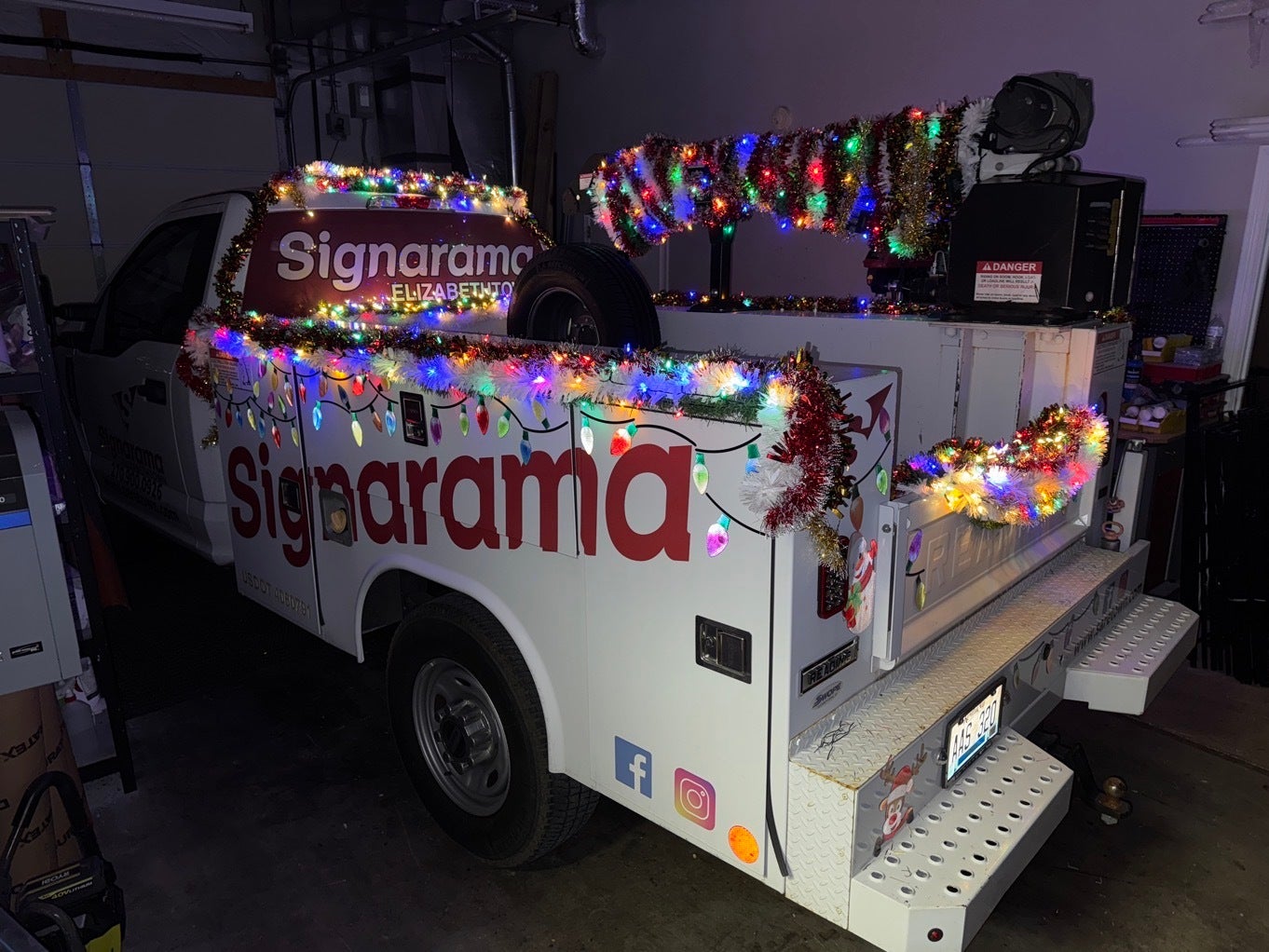 Christmas Parade 2024! 🎄🎅🏻 - Elizabethtown, KY
